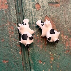 Cute Cow chomper stud earrings